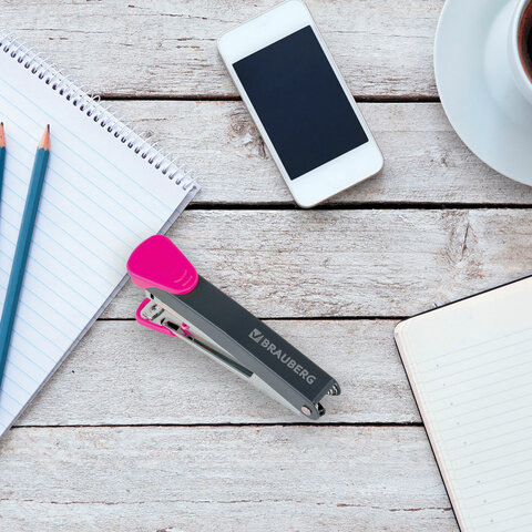 Степлер №10 металлический BRAUBERG "UNIVERSAL GT", до 16 листов,с антистеплером, красный, 272751