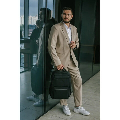 Рюкзак HEIKKI UTILITY (ХЕЙКИ) универсальный, 2 отделения, отделение для ноутбука, USB-порт, 44х31х17 см, 273862