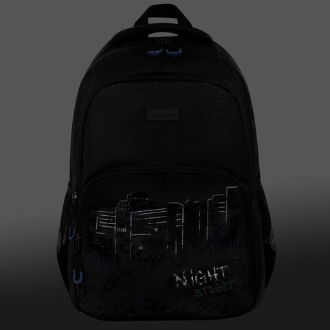 Рюкзак BRAUBERG CONCEPT универсальный, 2 отделения, светоотражающий принт, "Night city", 45х30х18 см, 272582