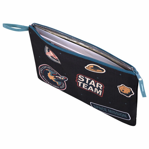 Папка для тетрадей BRAUBERG А4, 1 отделение, полиэстер, на молнии, с ручкой, "Space Mission", 271476