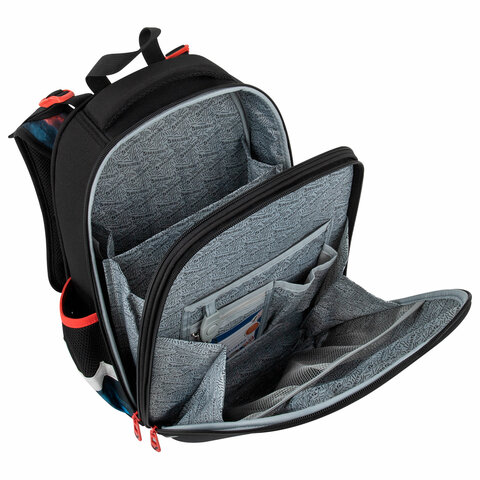 Ранец BRAUBERG PREMIUM, 2 отделения, с брелоком, "Foggy car", 3D-панель, 38х29х16 см, 273103