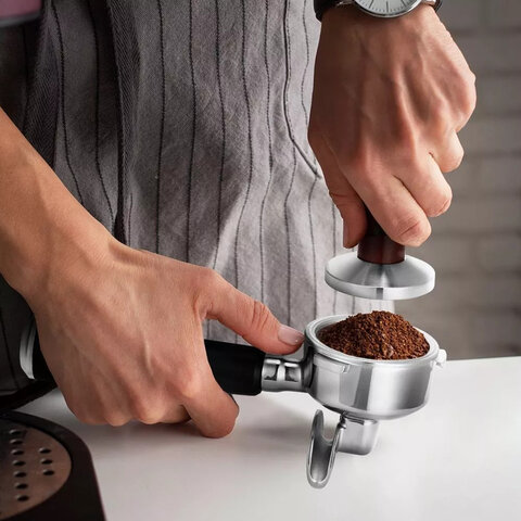 Кофейная станция KITFORT КТ-7413, 2250 Вт, объем 2,6 л, для зерен 220 г, ручной капучинатор, серая