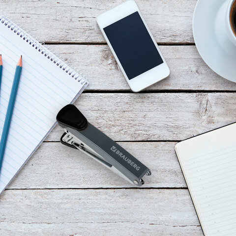 Степлер №10 металлический BRAUBERG "UNIVERSAL GT", до 16 листов, с антистеплером, черный, 272750