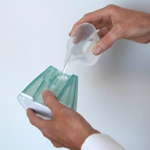 Отпариватель ручной BQ (БИ-КЬЮ) SG1003H, 1400 Вт, пар 18 г/мин, резервуар 0,22 л, 1 режим белый/мятный, 86192513