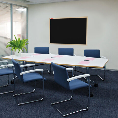 Доска для мела магнитная 60х90 см, черная, деревянная рамка, BRAUBERG "Wood", 238804