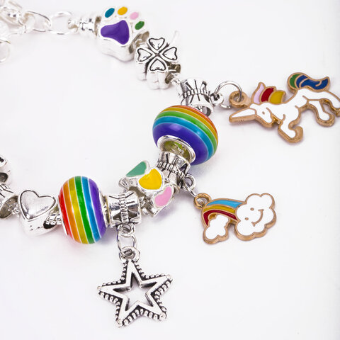 Набор для создания бижутерии и украшений 66 элементов Ассорти в пластиковом боксе, бусины, шармы, BRAUBERG KIDS, 665296