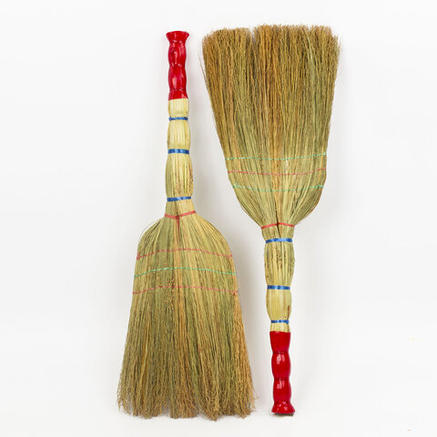 Веник сорго 3-х прошивной, LAIMA "ЛЮКС", ручка в пленке, длина 79 см, 604229