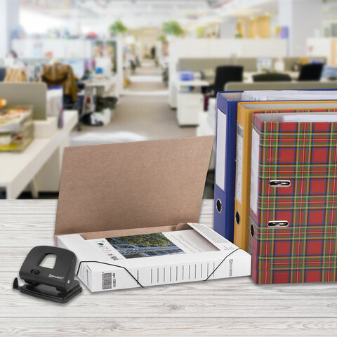 Папка архивная с резинкой А4 (325х250 мм), 45 мм, до 400 листов, плотная, микрогофрокартон, БЕЛАЯ, BRAUBERG, 126511