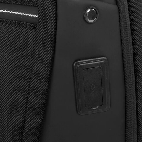 Рюкзак HEIKKI HIGH TECH (ХЕЙКИ) с отделением для ноутбука, USB-порт, черный, 46x30x10 см, 272588