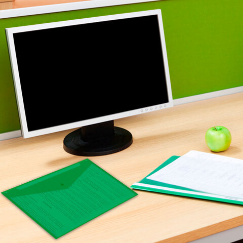 Папка-конверт с кнопкой прозрачная А4 BRAUBERG UNIVERSAL, до 100 листов, зеленая, 0,15 мм, 273074