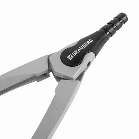 Готовальня BRAUBERG ULTRA, 4 предмета: циркуль 135 мм, запасные грифели, насадка, графитовый цвет, 210821