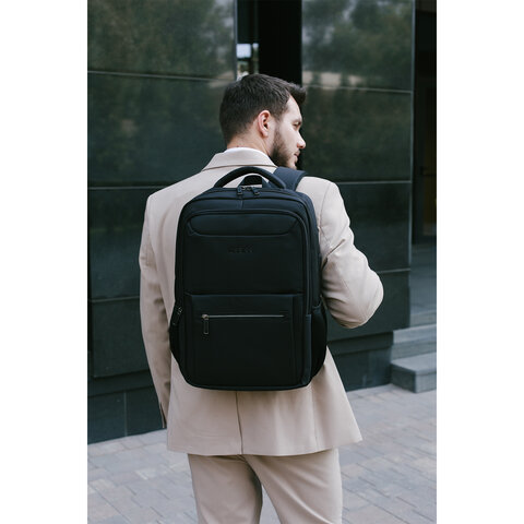 Рюкзак HEIKKI UTILITY (ХЕЙКИ) универсальный, 2 отделения, отделение для ноутбука, USB-порт, 44х31х17 см, 273862