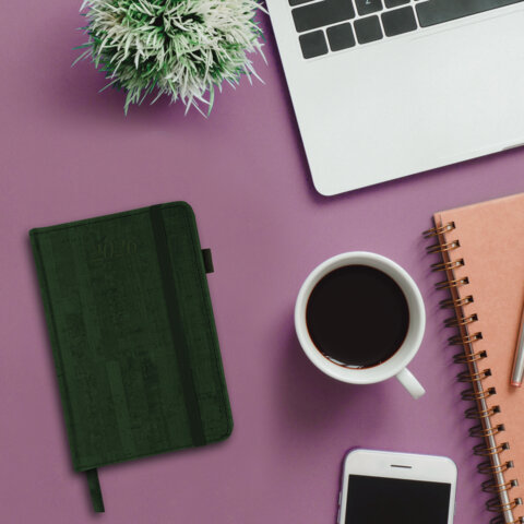 Ежедневник датированный 2026 МАЛЫЙ ФОРМАТ 100х150 мм, А6, BRAUBERG "Wood", под кожу, темно-зеленый, 117266