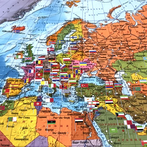 Карта мира политическая 101х70 см, 1:32М, с ламинацией, интерактивная, европодвес, BRAUBERG, 112381