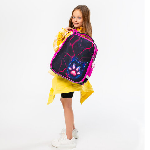 Ранец BRAUBERG PREMIUM, 2 отделения, с брелоком, "Pink lava", 38х29х16 см, 273097