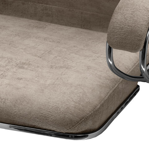 Кресло офисное МЕТТА "L1m 42", хром, сиденье и спинка мягкие, велюр, бежевое