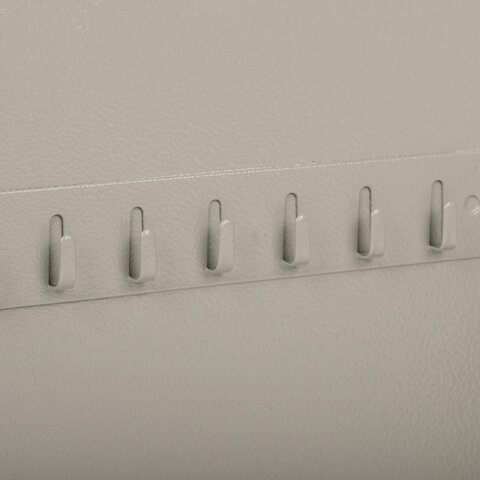 Шкафчик (Ключница) на 140 ключей BRAUBERG, 370х280х80 мм, с замком, +140 брелоков, серый, 290340