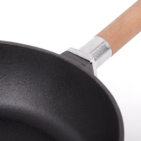 Сковорода сотейник чугунная 28 см со съемной ручкой (подходит для индукции), ГАРДАРИКА, 0328