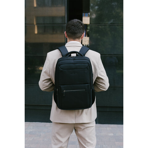 Рюкзак HEIKKI UTILITY (ХЕЙКИ) универсальный, 2 отделения, отделение для ноутбука, USB-порт, 44х31х17 см, 273862