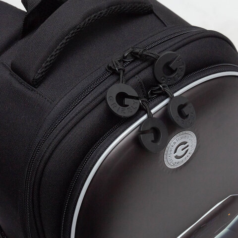 Ранец GRIZZLY анатомическая спинка, c бейджем, для мальчиков, "BLACK CAR", 36х28х20 см, RAz-587-7/1