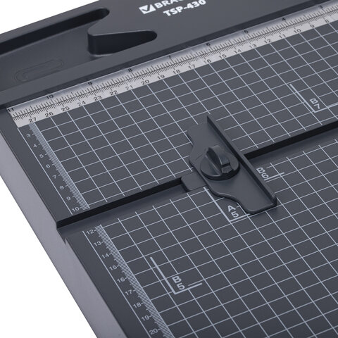 Резак сабельный BRAUBERG KATANA TSP-430, А4, на 30 л., длина реза 300 мм, пластиковое основание, 532983